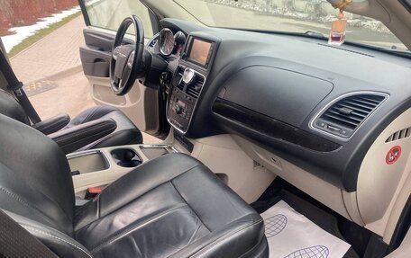 Chrysler Voyager IV, 2014 год, 1 700 000 рублей, 9 фотография