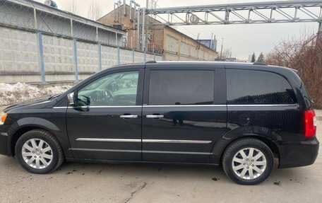 Chrysler Voyager IV, 2014 год, 1 700 000 рублей, 5 фотография