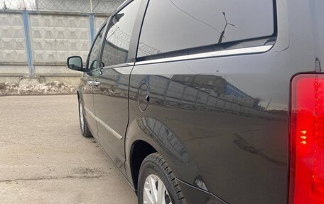 Chrysler Voyager IV, 2014 год, 1 700 000 рублей, 6 фотография