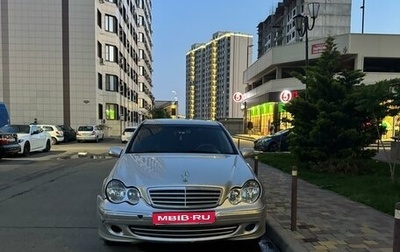 Mercedes-Benz C-Класс, 2005 год, 550 000 рублей, 1 фотография