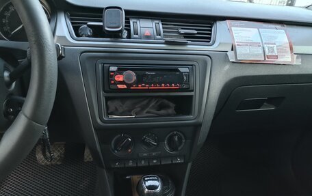 Skoda Rapid I, 2018 год, 750 000 рублей, 5 фотография