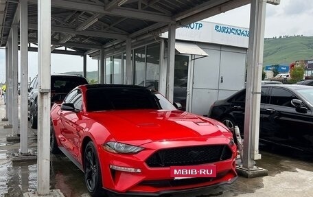 Ford Mustang VI рестайлинг, 2022 год, 6 000 000 рублей, 2 фотография