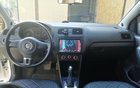 Volkswagen Polo VI (EU Market), 2013 год, 890 000 рублей, 10 фотография