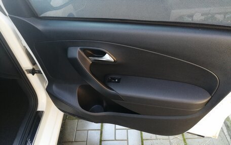 Volkswagen Polo VI (EU Market), 2013 год, 890 000 рублей, 15 фотография