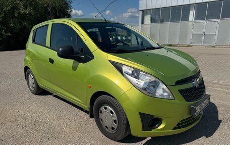 Chevrolet Spark III, 2011 год, 552 000 рублей, 4 фотография