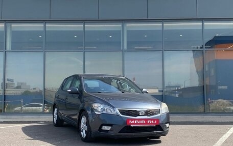 KIA cee'd I рестайлинг, 2010 год, 599 000 рублей, 2 фотография