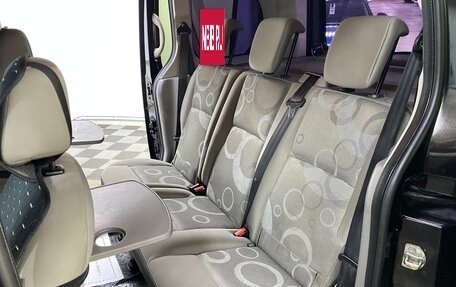 Renault Kangoo II рестайлинг, 2011 год, 679 000 рублей, 15 фотография