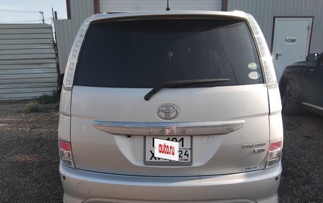 Toyota ISis I, 2015 год, 1 580 000 рублей, 4 фотография