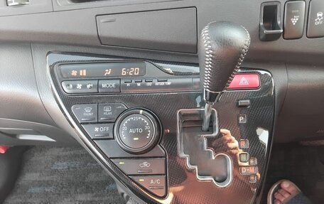 Toyota ISis I, 2015 год, 1 580 000 рублей, 12 фотография