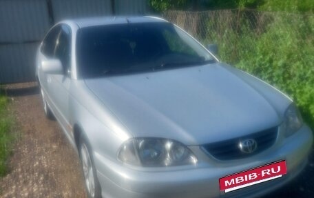 Toyota Avensis III рестайлинг, 2002 год, 380 000 рублей, 6 фотография