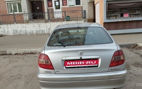 Toyota Avensis III рестайлинг, 2002 год, 380 000 рублей, 10 фотография