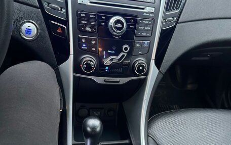 Hyundai Sonata VI, 2010 год, 1 200 000 рублей, 9 фотография