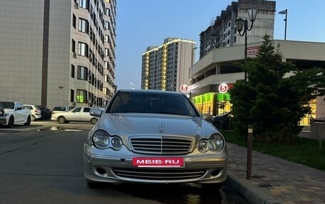 Mercedes-Benz C-Класс, 2005 год, 550 000 рублей, 6 фотография
