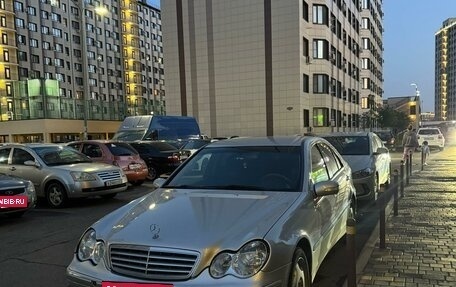 Mercedes-Benz C-Класс, 2005 год, 550 000 рублей, 8 фотография