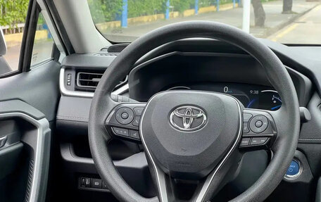 Toyota RAV4, 2022 год, 2 436 877 рублей, 12 фотография