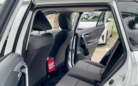 Toyota RAV4, 2022 год, 2 436 877 рублей, 18 фотография