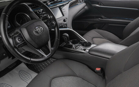 Toyota Camry, 2019 год, 2 699 000 рублей, 9 фотография