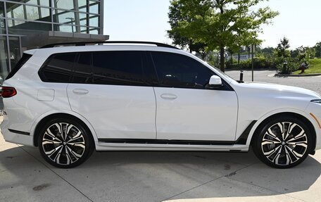 BMW X7, 2022 год, 7 592 000 рублей, 2 фотография