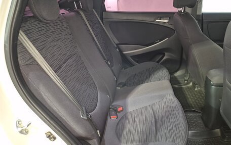 Hyundai Solaris II рестайлинг, 2015 год, 959 000 рублей, 13 фотография