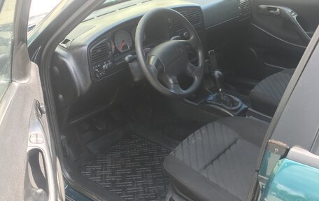Volkswagen Passat B4, 1996 год, 180 000 рублей, 2 фотография