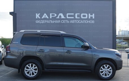 Toyota Land Cruiser 200, 2011 год, 3 200 000 рублей, 4 фотография