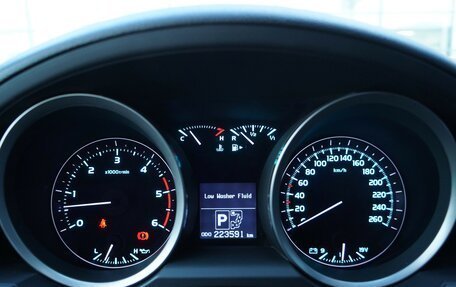 Toyota Land Cruiser 200, 2011 год, 3 200 000 рублей, 10 фотография