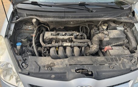 Toyota Corolla Verso I, 2007 год, 800 000 рублей, 26 фотография