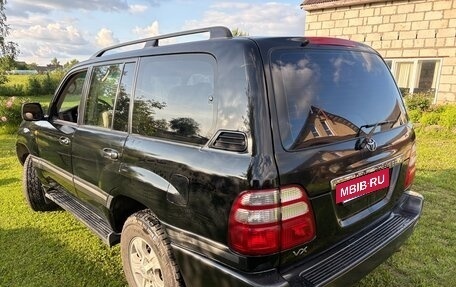 Toyota Land Cruiser 100 рестайлинг 2, 2002 год, 2 000 000 рублей, 5 фотография