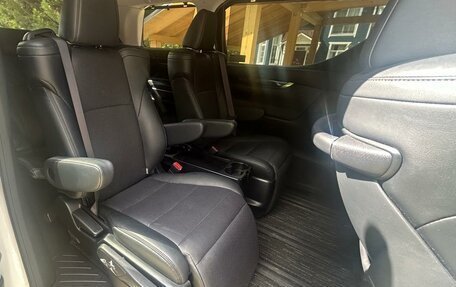Toyota Alphard III, 2018 год, 4 900 000 рублей, 18 фотография