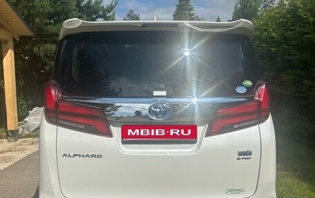 Toyota Alphard III, 2018 год, 4 900 000 рублей, 24 фотография