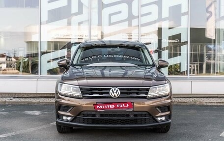 Volkswagen Tiguan II, 2018 год, 1 949 000 рублей, 3 фотография