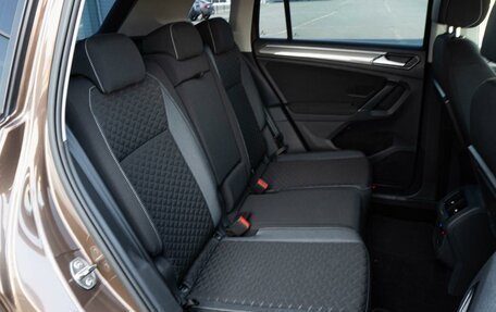 Volkswagen Tiguan II, 2018 год, 1 949 000 рублей, 7 фотография