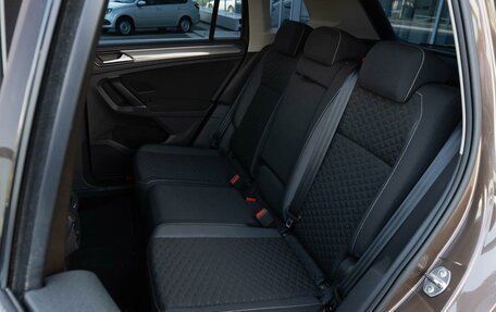 Volkswagen Tiguan II, 2018 год, 1 949 000 рублей, 9 фотография