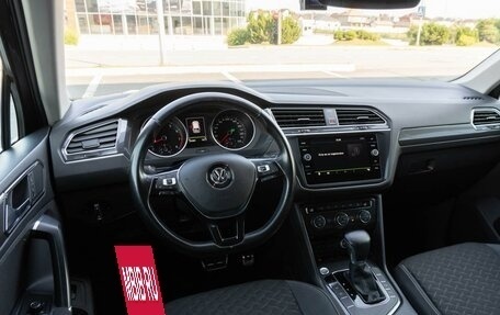 Volkswagen Tiguan II, 2018 год, 1 949 000 рублей, 6 фотография