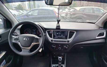 Hyundai Solaris II рестайлинг, 2020 год, 1 700 000 рублей, 4 фотография