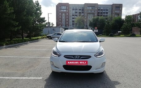 Hyundai Solaris II рестайлинг, 2013 год, 915 000 рублей, 7 фотография