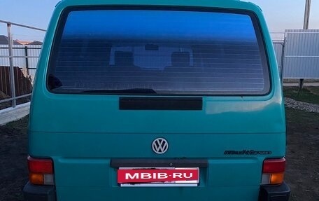 Volkswagen Multivan T4, 1992 год, 680 000 рублей, 2 фотография