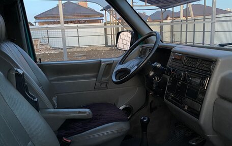 Volkswagen Multivan T4, 1992 год, 680 000 рублей, 4 фотография