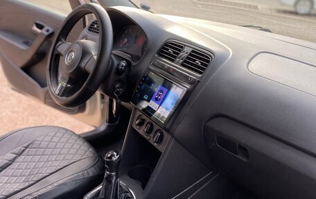 Volkswagen Polo VI (EU Market), 2011 год, 550 000 рублей, 5 фотография