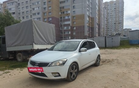 KIA cee'd I рестайлинг, 2011 год, 605 000 рублей, 2 фотография