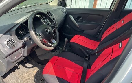 Renault Logan II, 2019 год, 849 000 рублей, 10 фотография