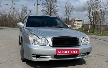 Hyundai Sonata IV рестайлинг, 2005 год, 400 000 рублей, 2 фотография