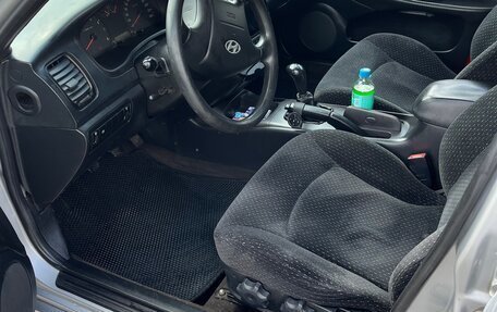 Hyundai Sonata IV рестайлинг, 2005 год, 400 000 рублей, 11 фотография