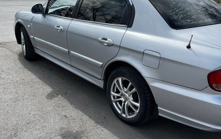 Hyundai Sonata IV рестайлинг, 2005 год, 400 000 рублей, 18 фотография