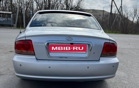 Hyundai Sonata IV рестайлинг, 2005 год, 400 000 рублей, 19 фотография