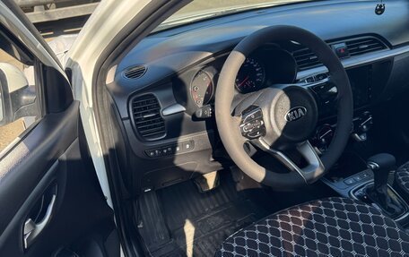 KIA Rio IV, 2018 год, 780 000 рублей, 8 фотография