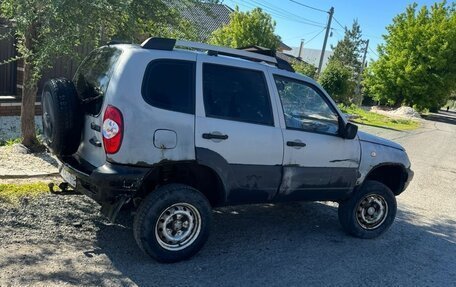 Chevrolet Niva I рестайлинг, 2005 год, 350 000 рублей, 4 фотография