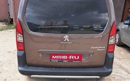 Peugeot Partner II рестайлинг 2, 2014 год, 1 200 000 рублей, 2 фотография