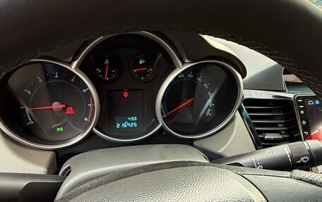 Chevrolet Cruze II, 2010 год, 570 000 рублей, 9 фотография