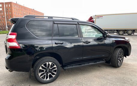 Toyota Land Cruiser Prado 150 рестайлинг 2, 2015 год, 3 850 000 рублей, 6 фотография